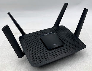 Linksys EA8300 Max-Stream AC2200 Tri-Band Wi-Fi Router