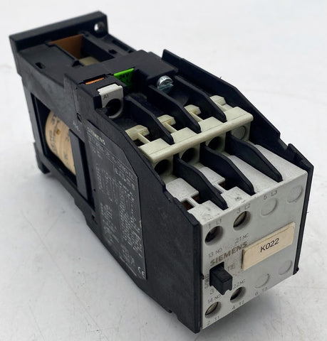 Siemens 3TF4011-0B Contactor, 20A, 600V