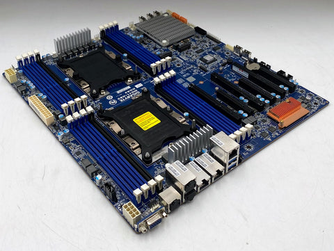 GIGABYTE MD71-HB0 Dual LGA 3647 Intel C622 E-ATX Server Motherboard