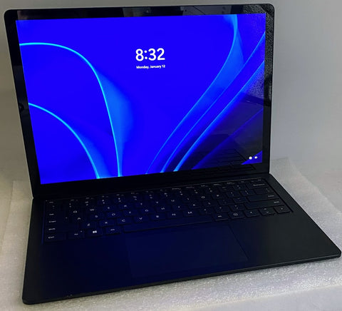 Microsoft Surface 5 13.5" Laptop- 256GB SSD, 16GB DDR4, i7-1265U CPU, Win 11 P