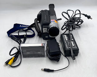 Sony CCD-TRV68 Hi8 Handycam Vision