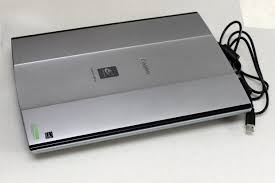 Cannon CanoScan LiDE 90 Color Scanner